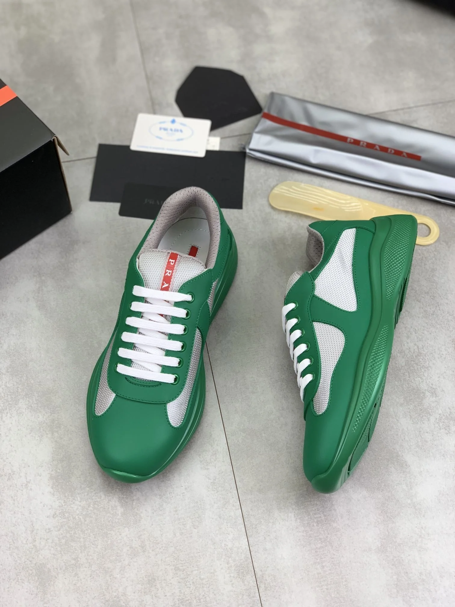 Prada Low Shoes Reliable 34160