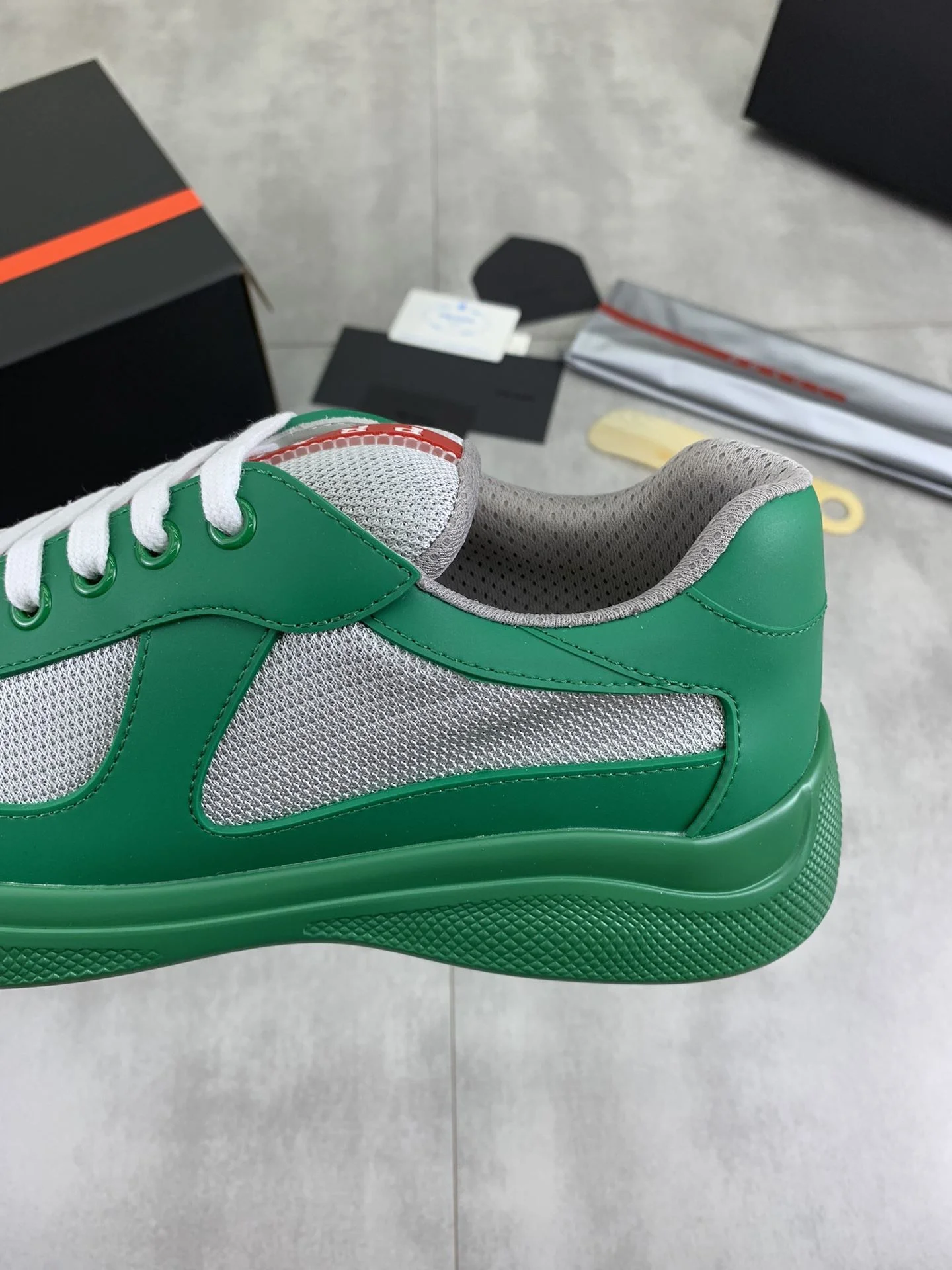 Prada Low Shoes Reliable 34160