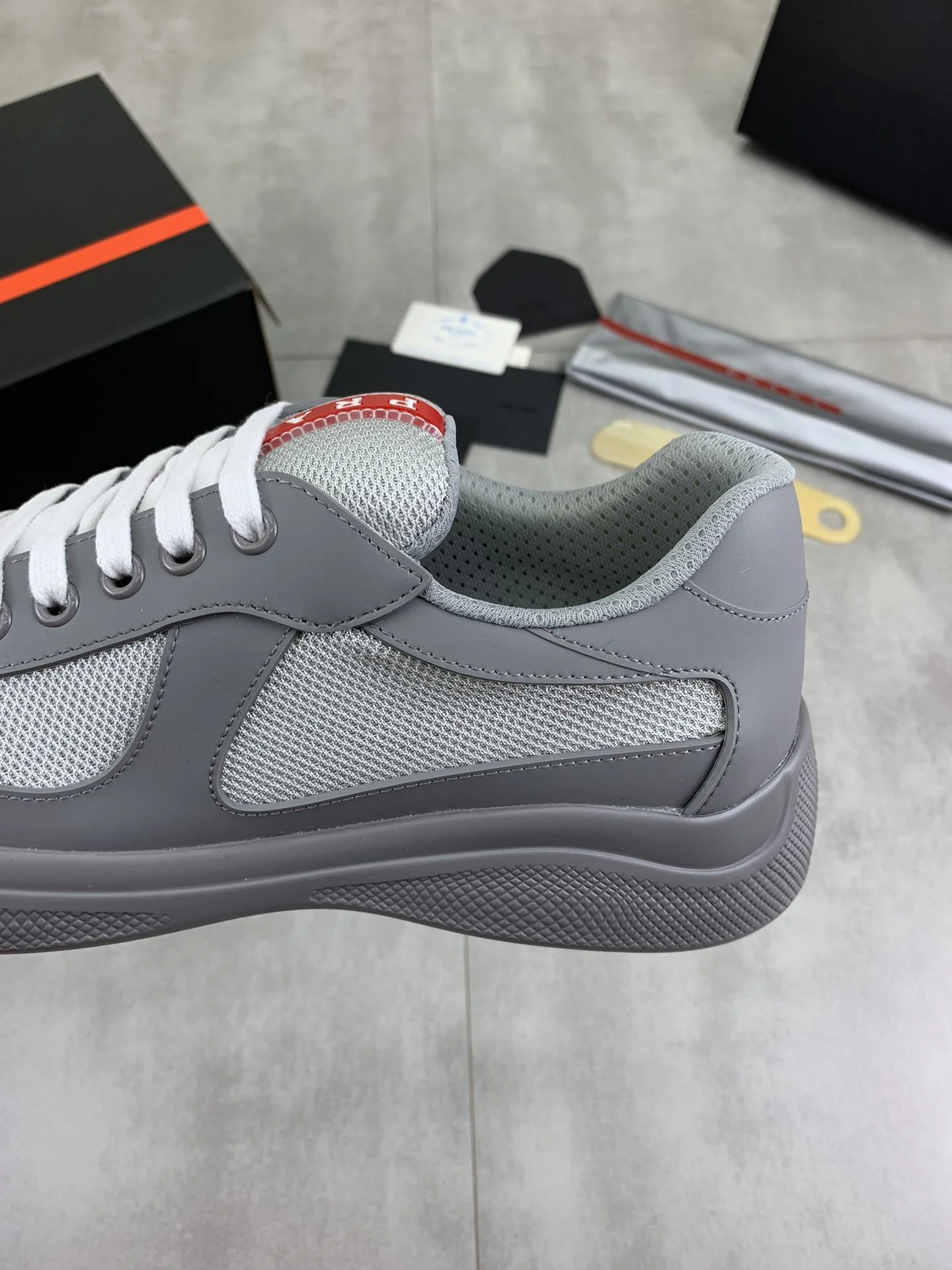 Compact Prada Low Shoes 34174
