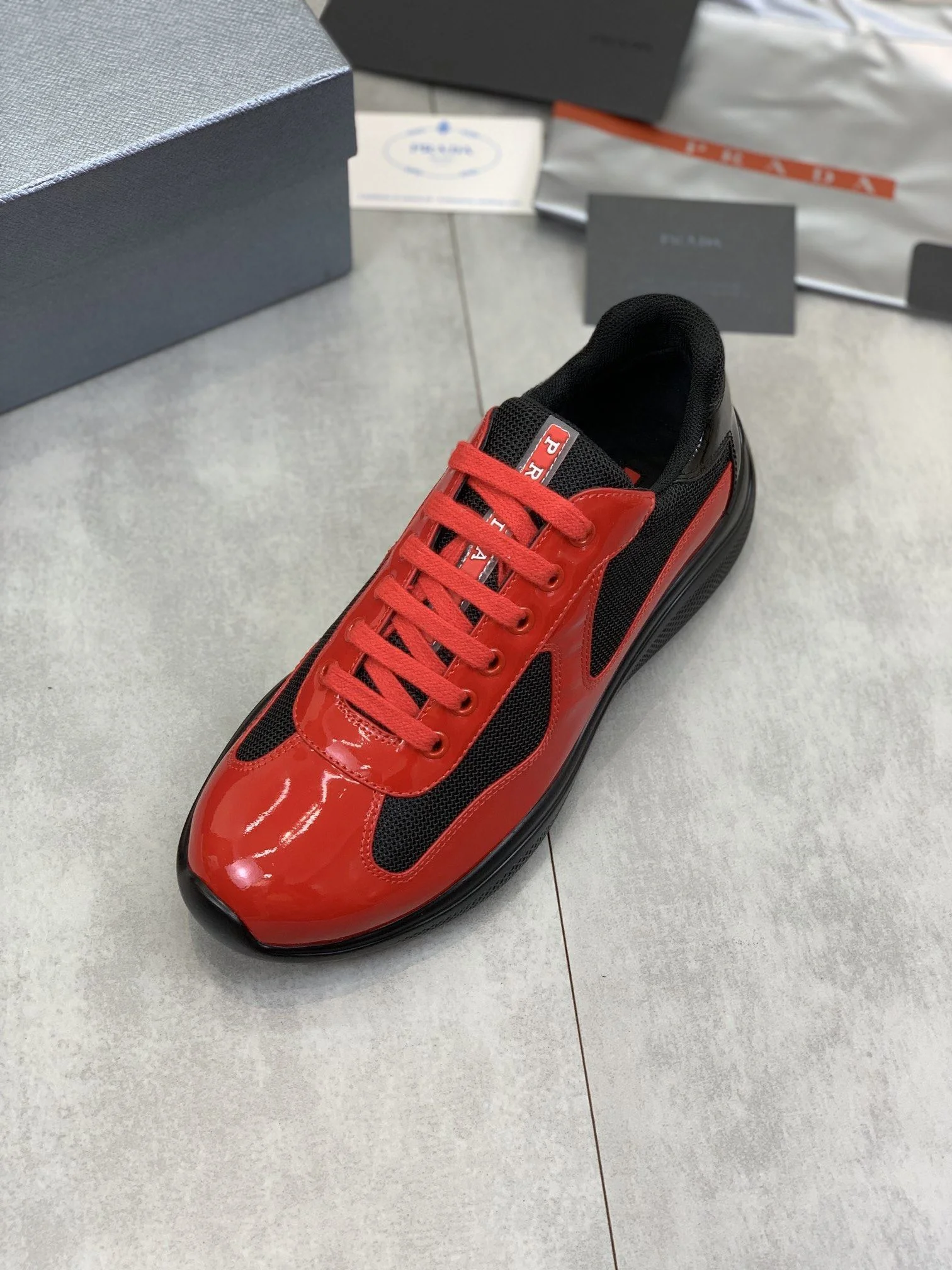 Prada Low Shoes Stylish 34164