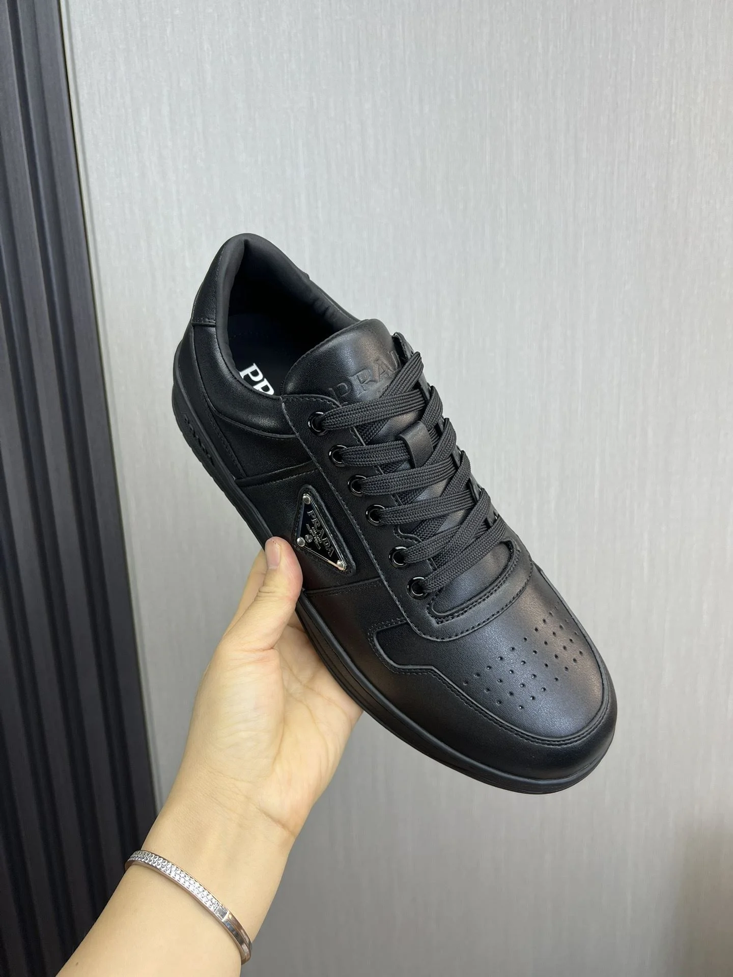Soft Prada Low Shoes 34165