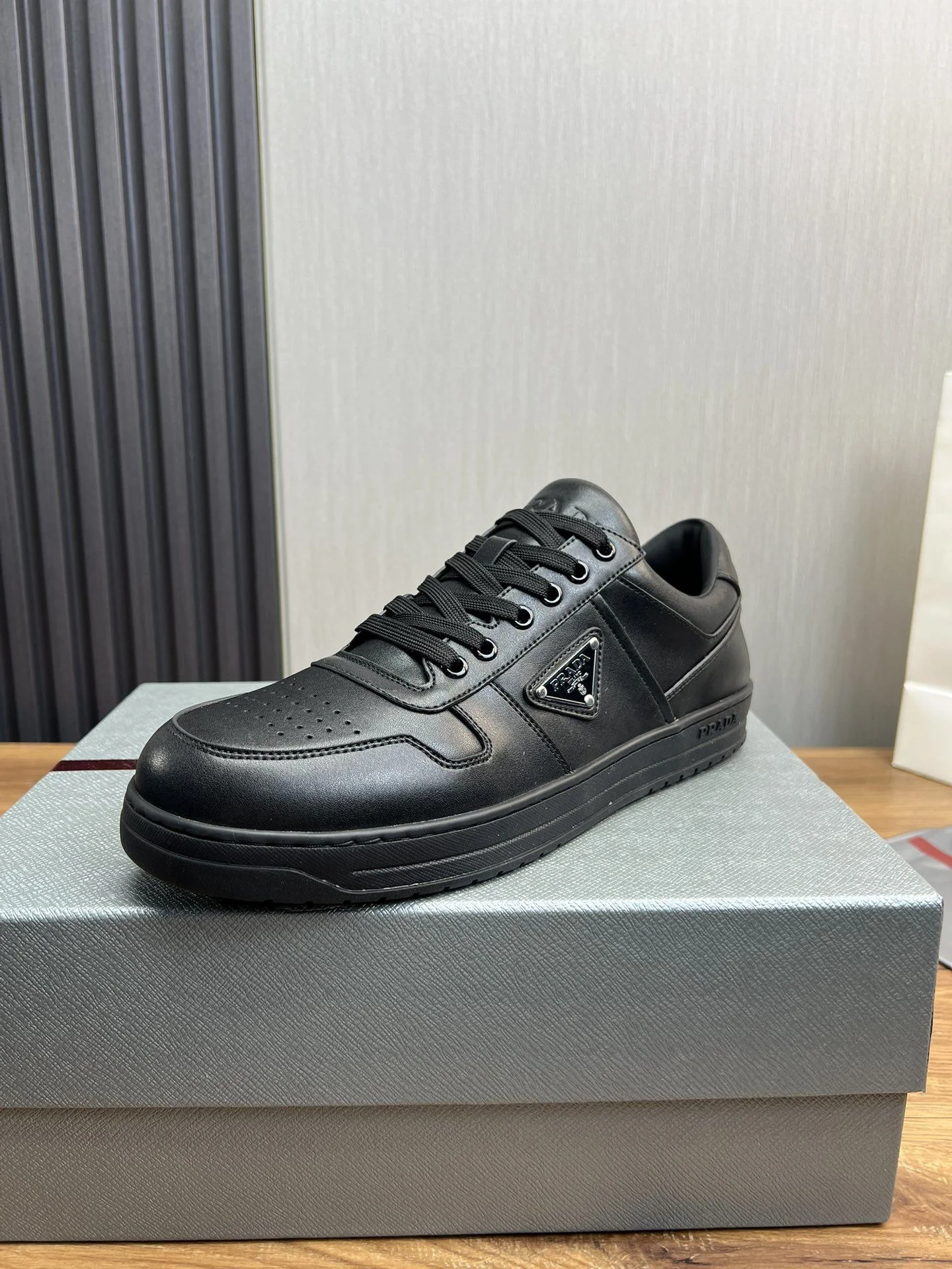 Soft Prada Low Shoes 34165