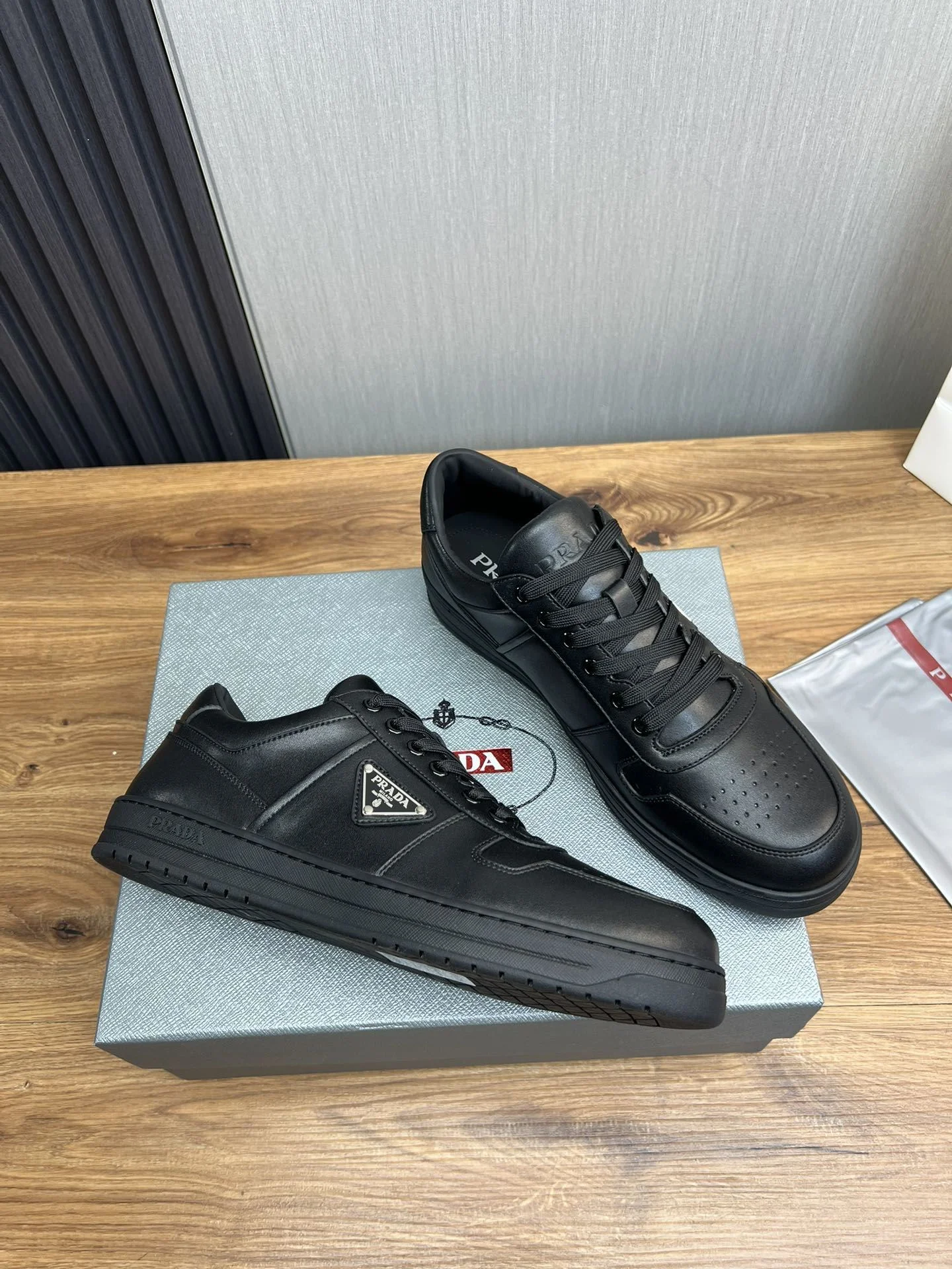 Soft Prada Low Shoes 34165