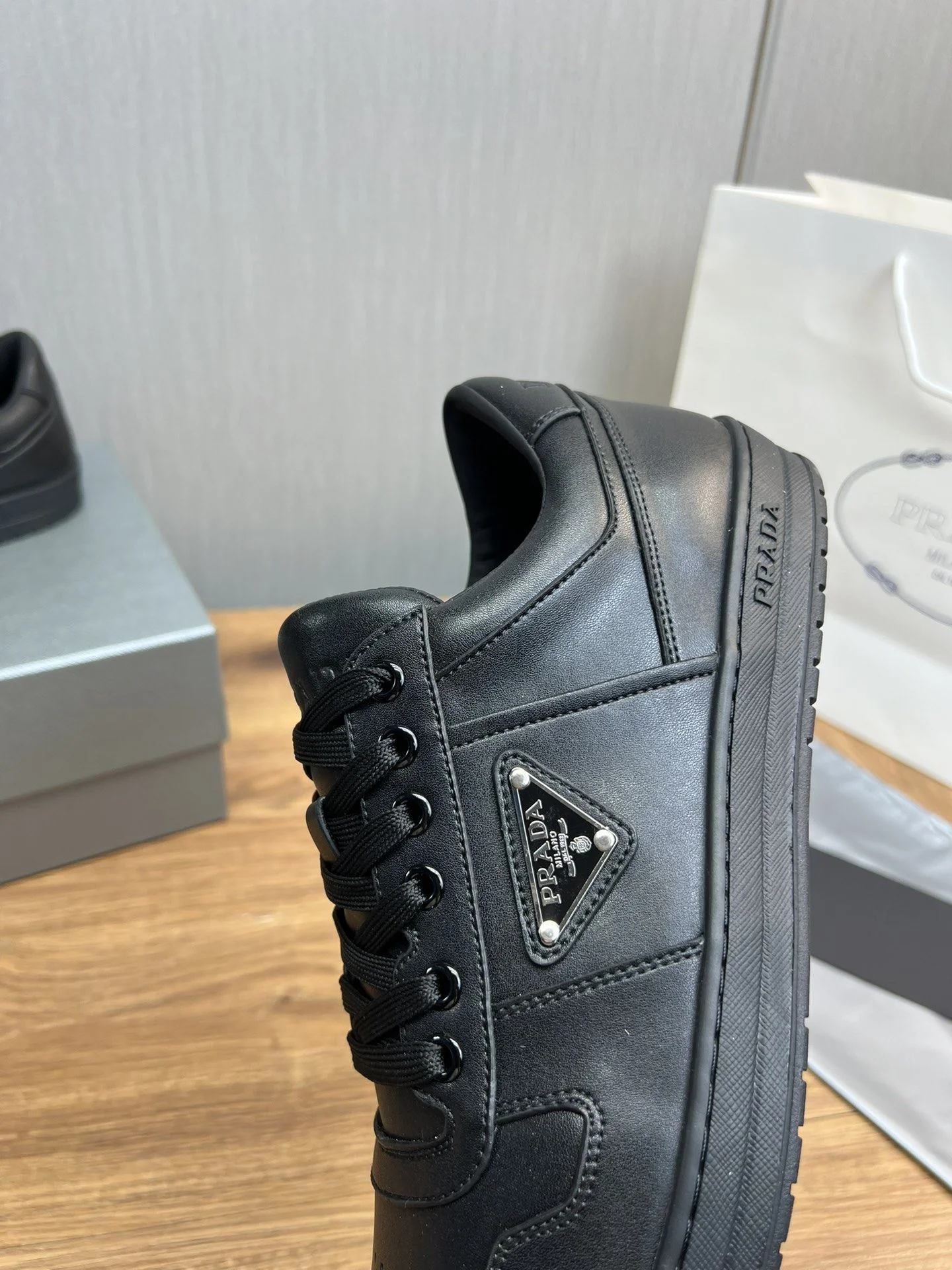 Soft Prada Low Shoes 34165