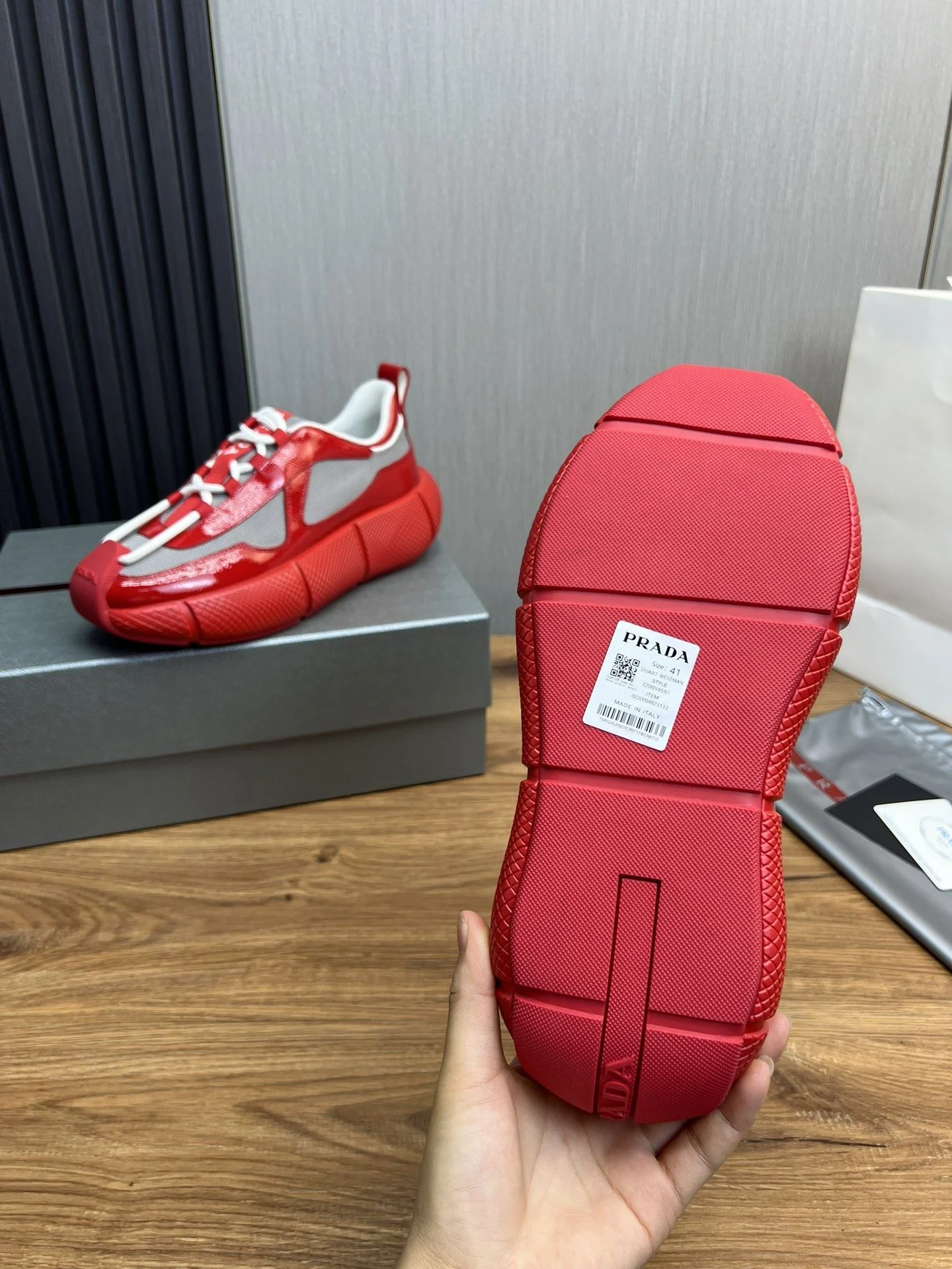 ComfortFit Prada Low Shoes 34157