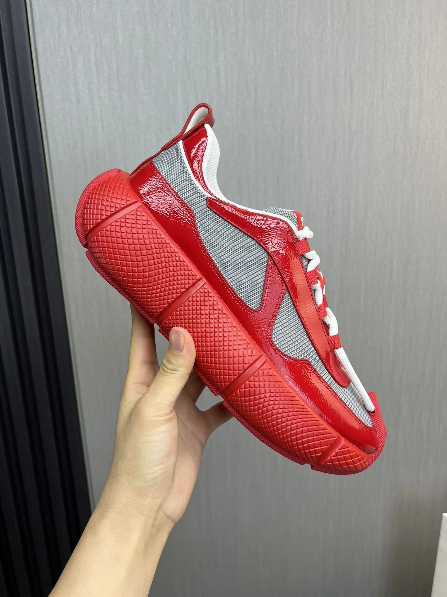 ComfortFit Prada Low Shoes 34157
