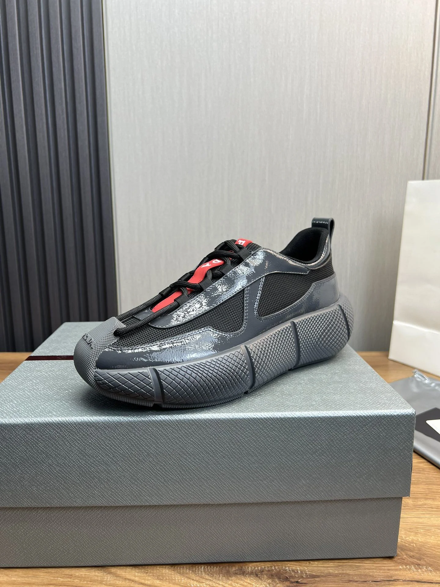 Prada Low Shoes Trendy 34168