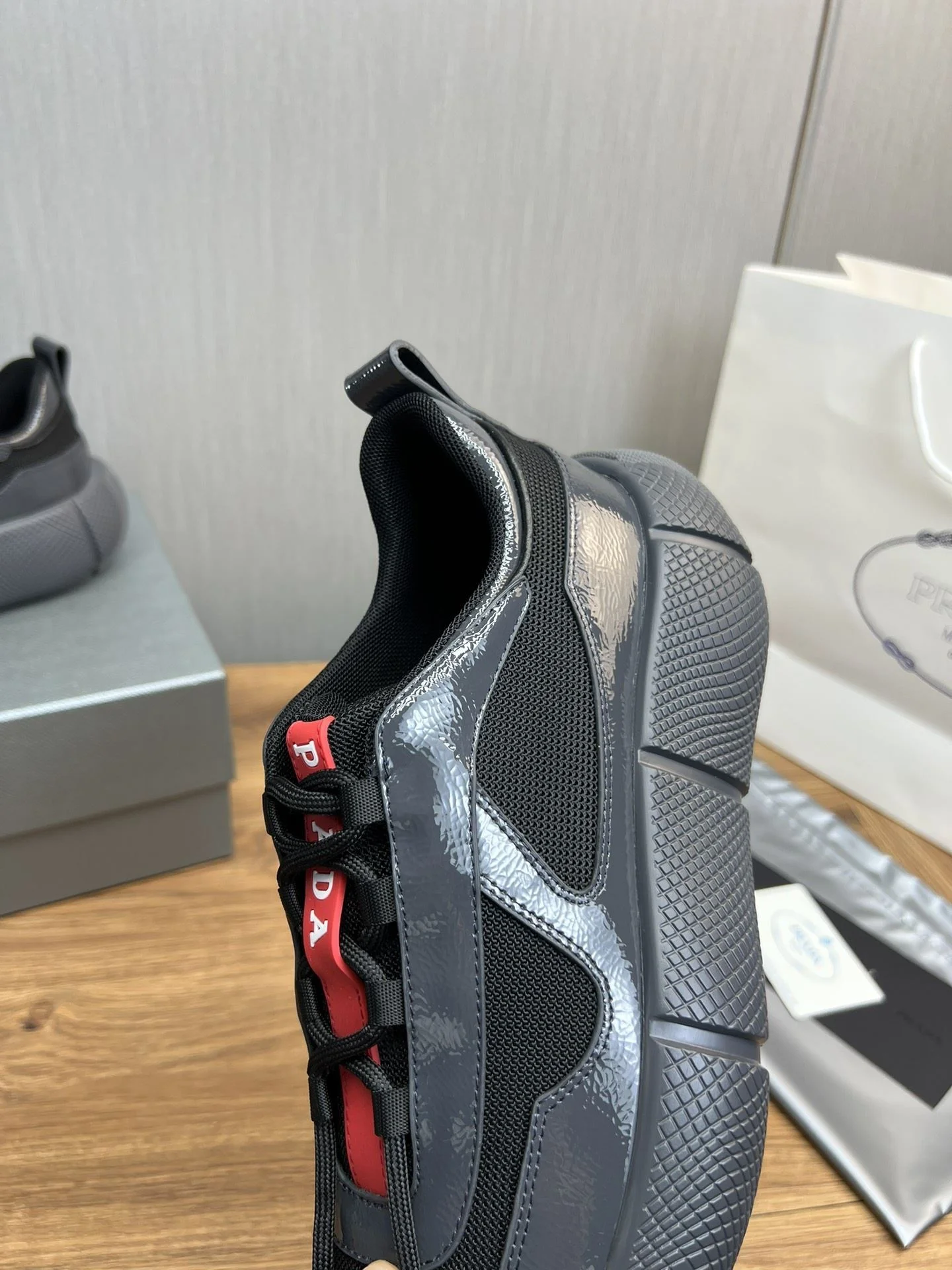 Prada Low Shoes Trendy 34168