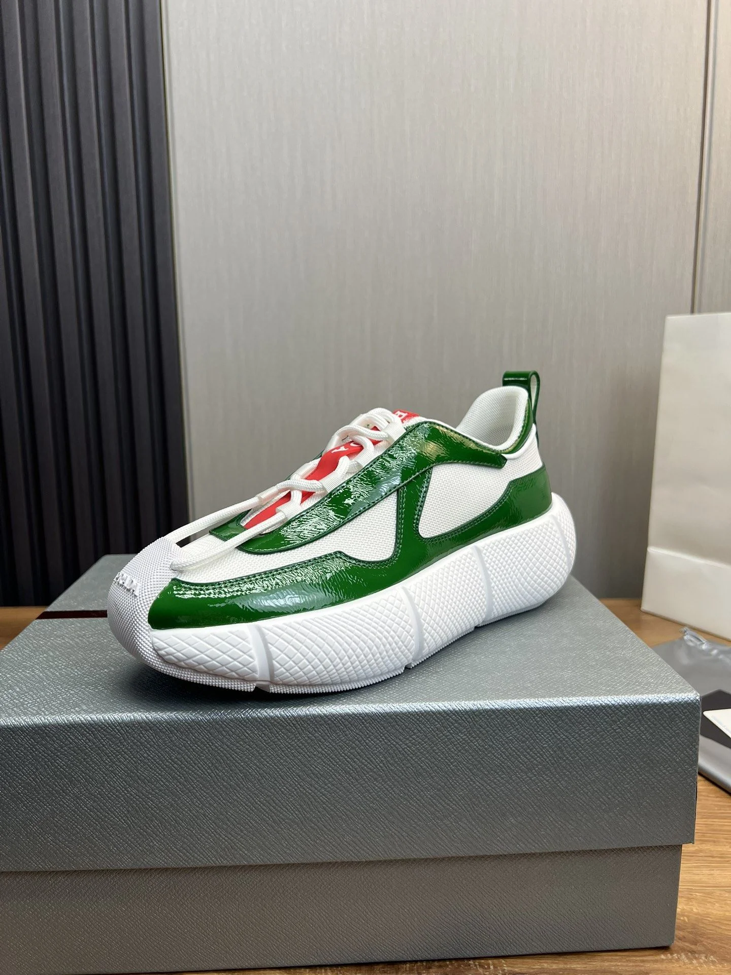 Bold Prada Low Shoes 34155