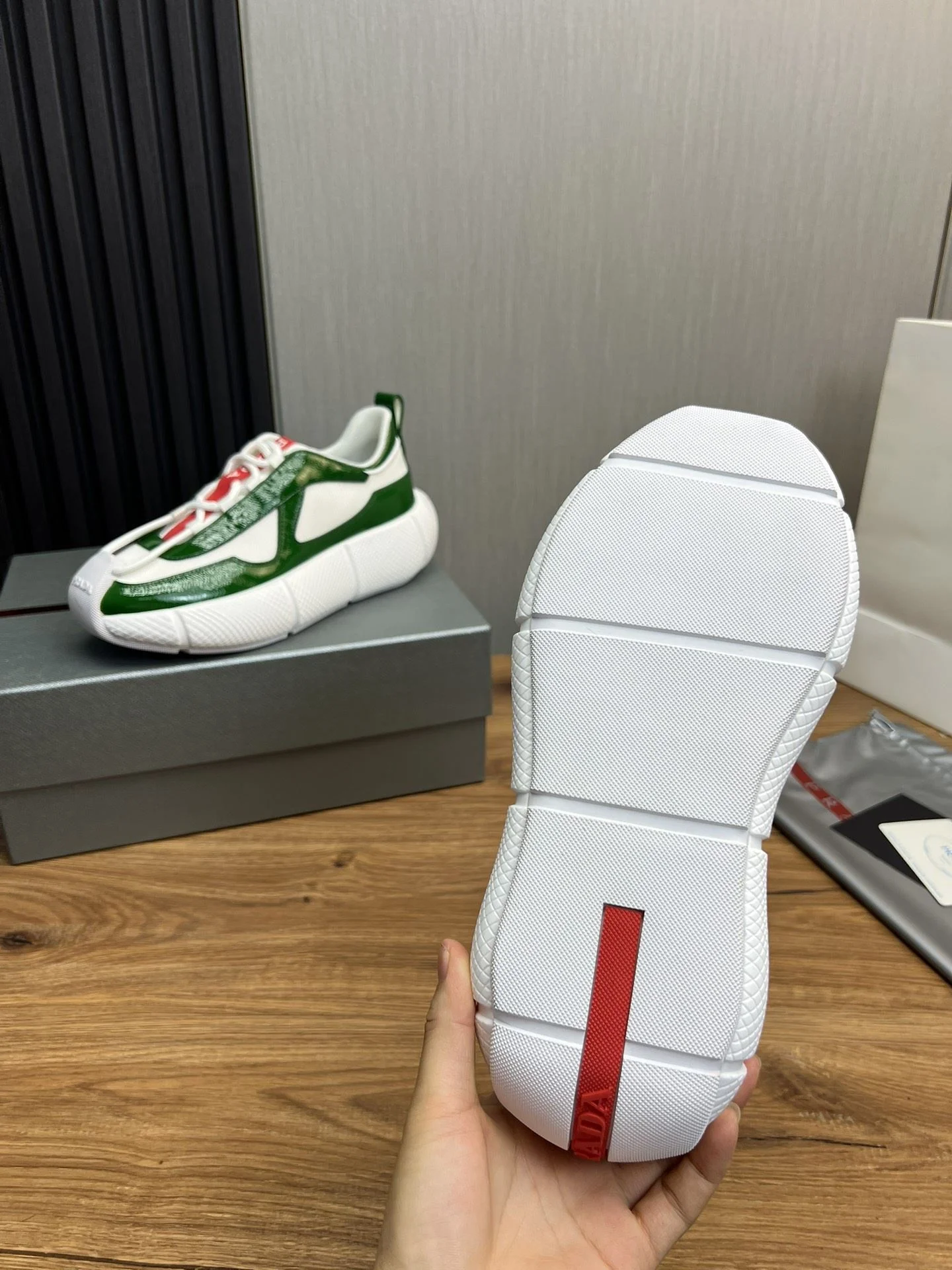 Bold Prada Low Shoes 34155
