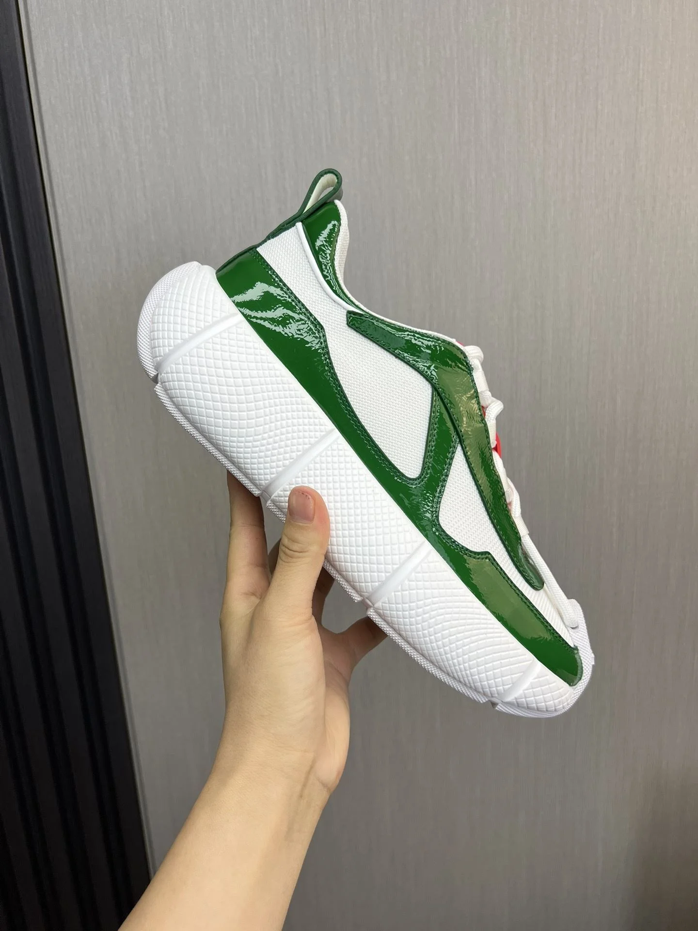 Bold Prada Low Shoes 34155