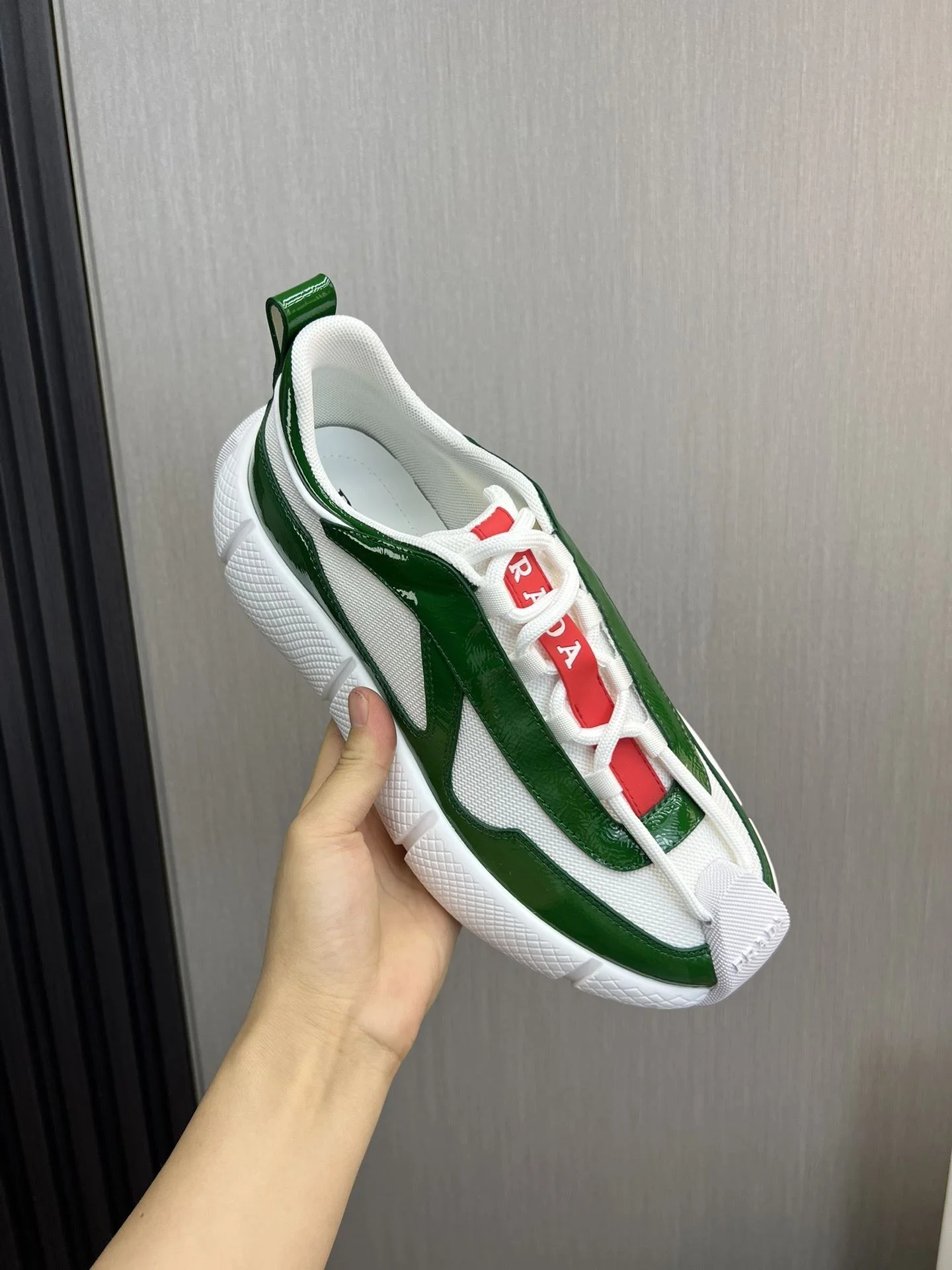 Bold Prada Low Shoes 34155