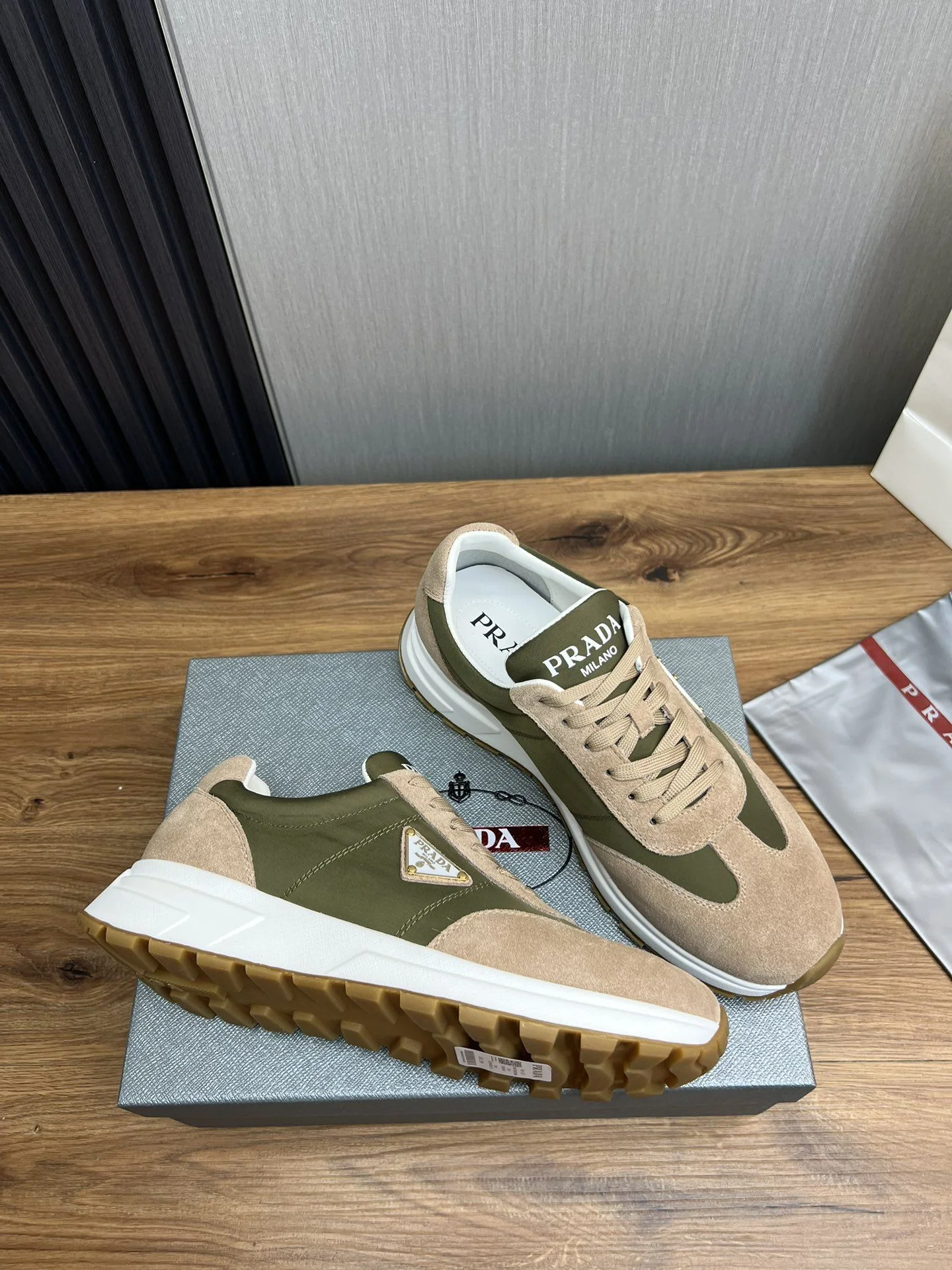 Prada Low Shoes UrbanStyle 34149
