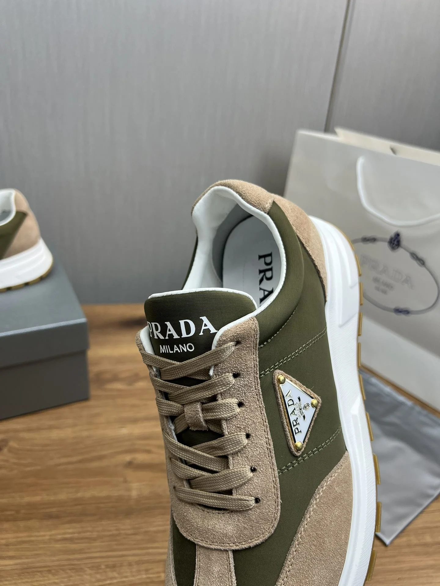 Prada Low Shoes UrbanStyle 34149