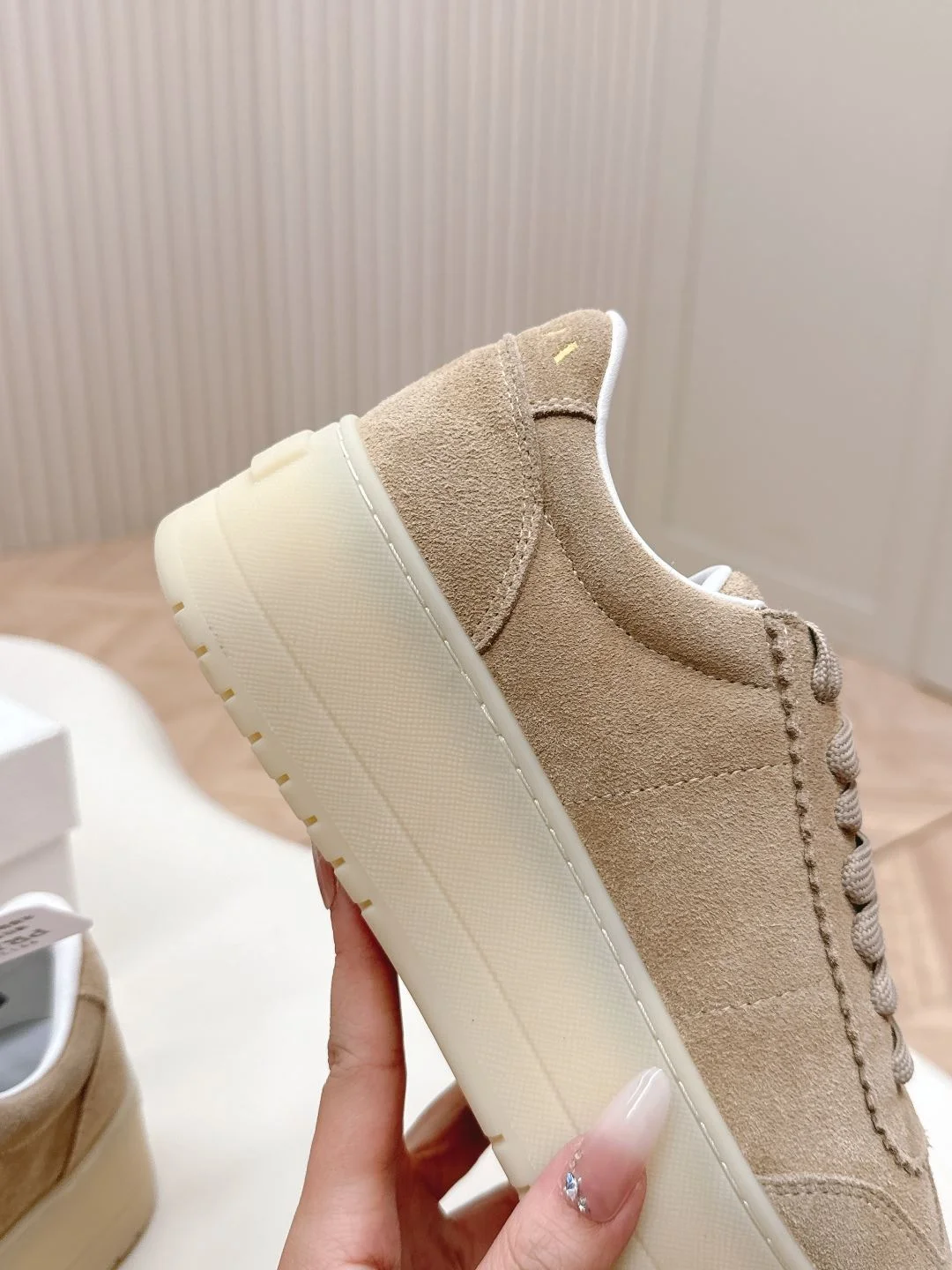 Prada Low Shoes Affordable 34136