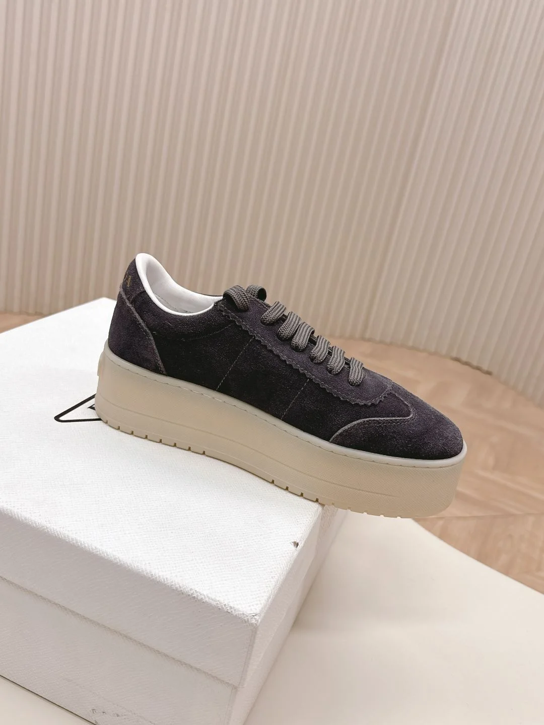 HighQuality Prada Low Shoes 34135