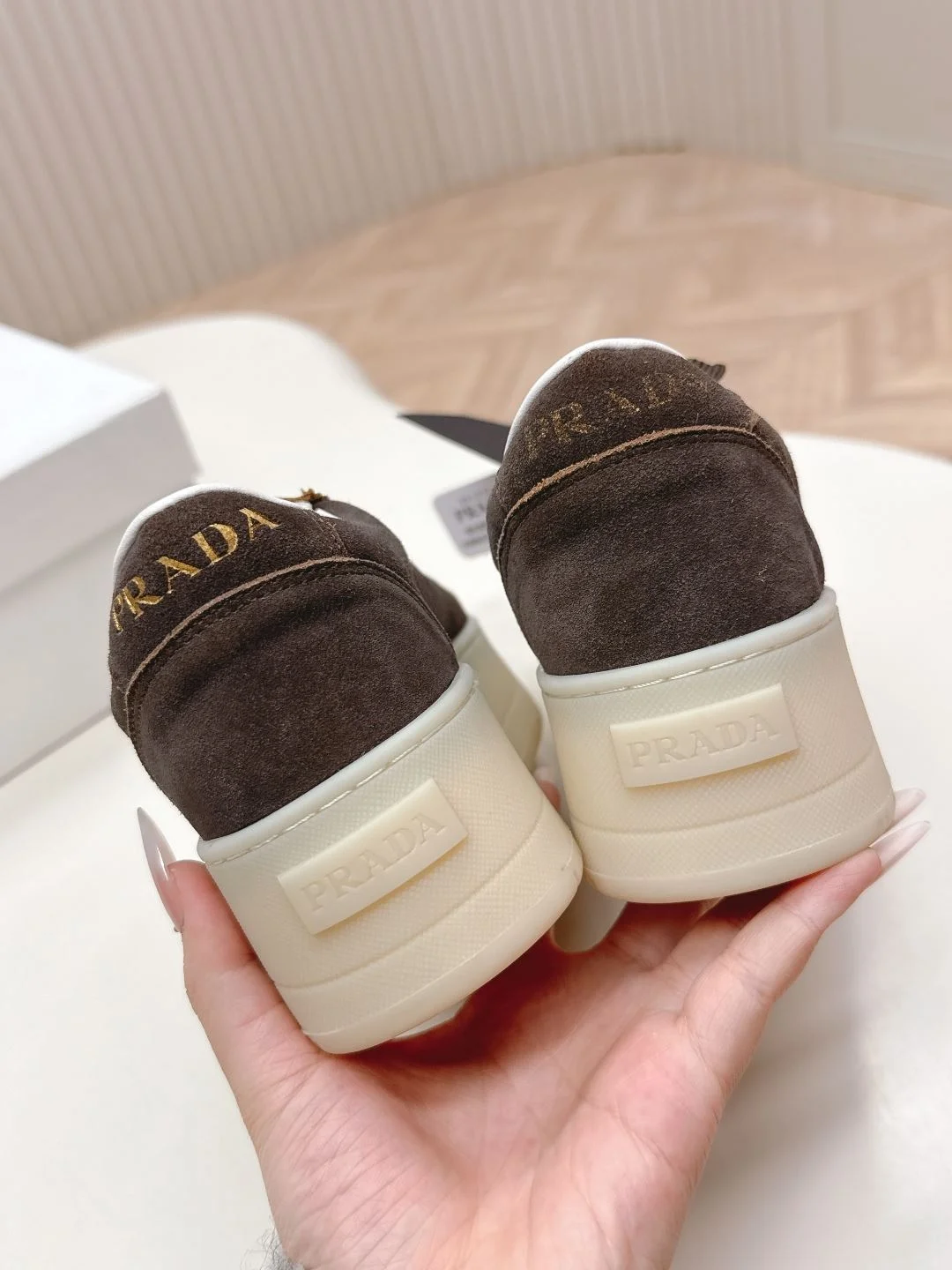 Prada Low Shoes Lightweight 34139