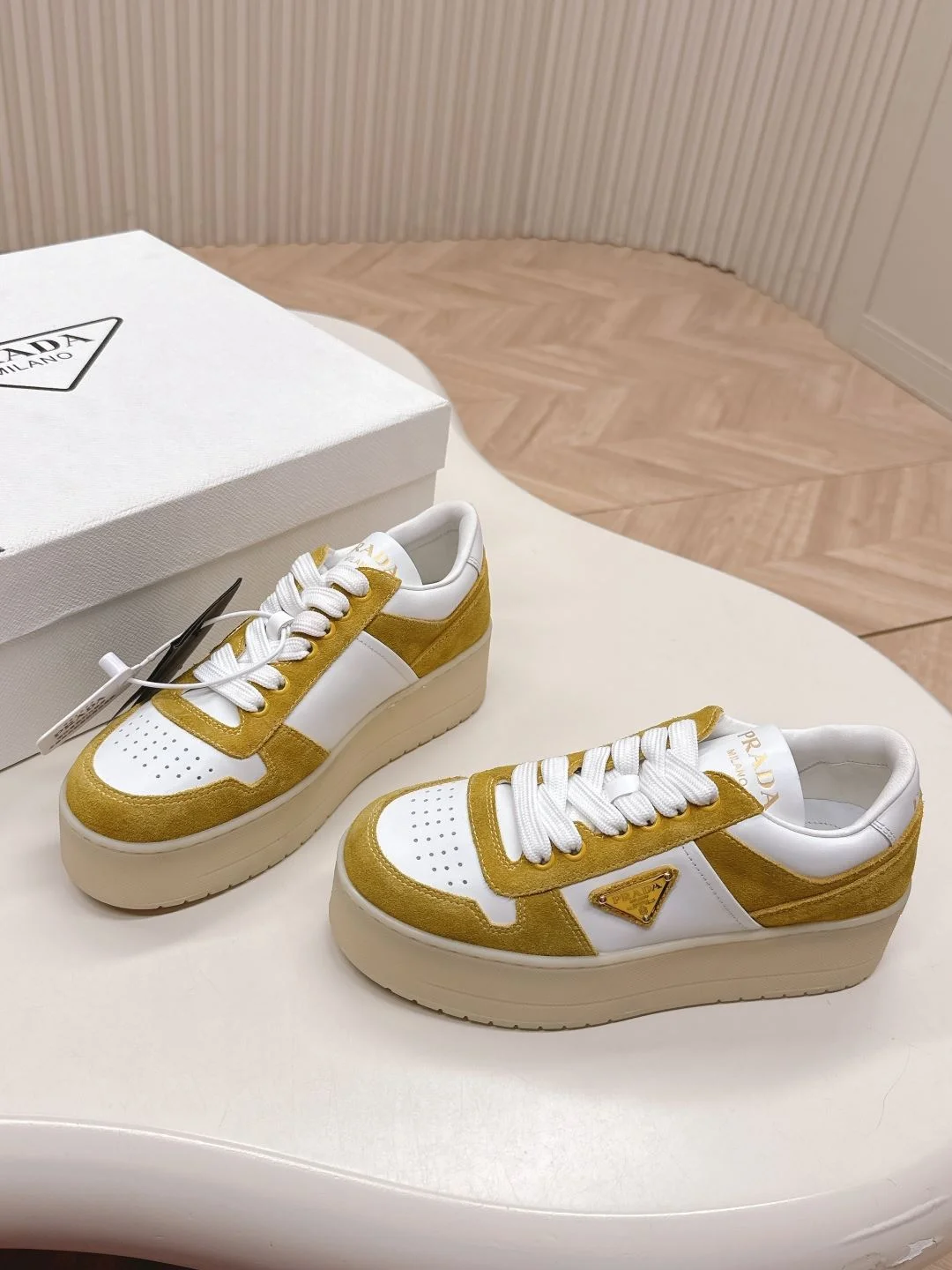 ComfortFit Prada Low Shoes 34116