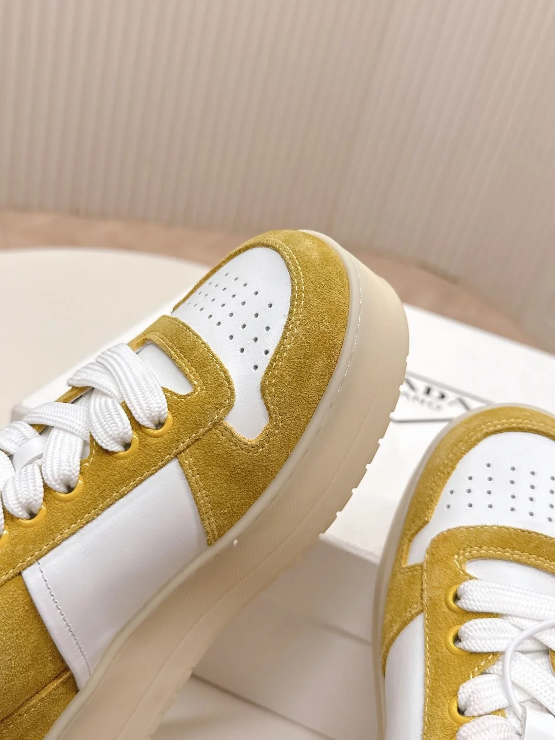 ComfortFit Prada Low Shoes 34116