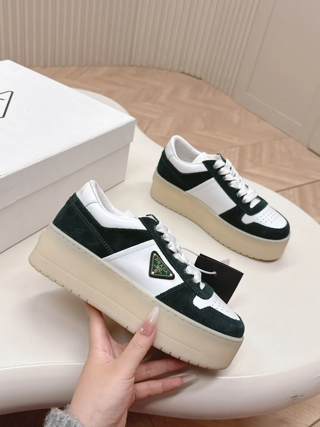 Prada Low Shoes Breathable 34125