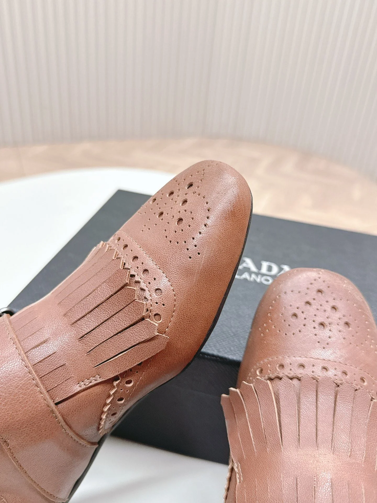 Prada Low Shoes Classic 34127