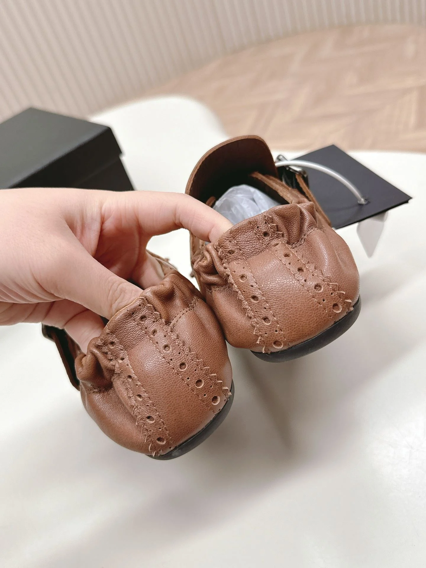 Prada Low Shoes Classic 34127