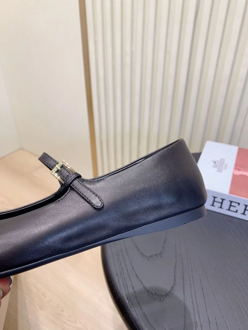 SoftTouch Prada Low Shoes 34128