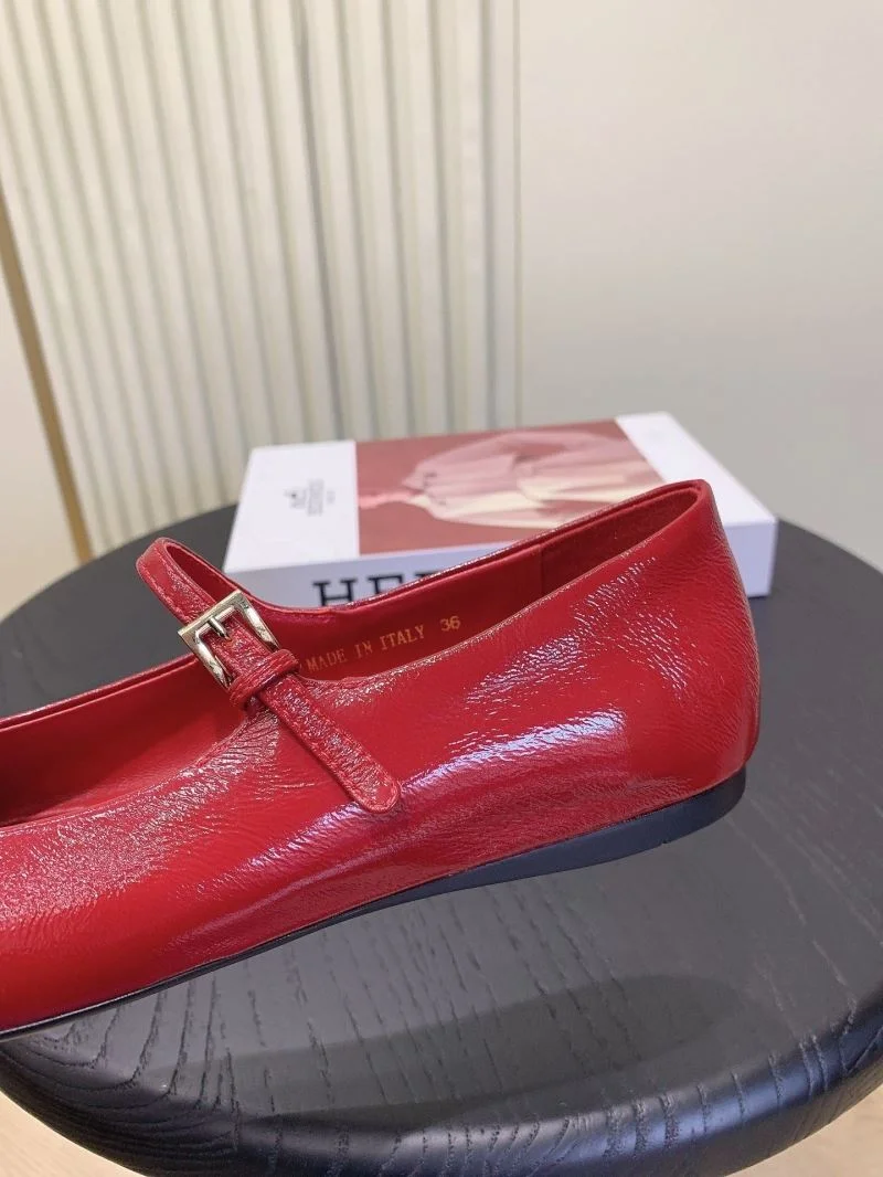 Efficient Prada Low Shoes 34120