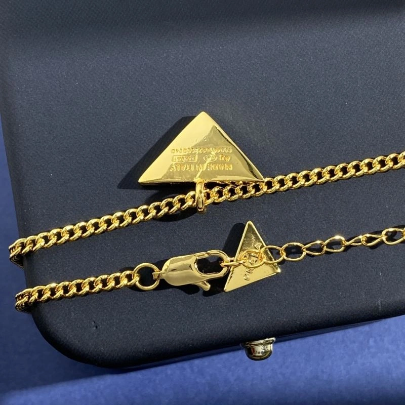 Prada Necklaces Lightweight 211085