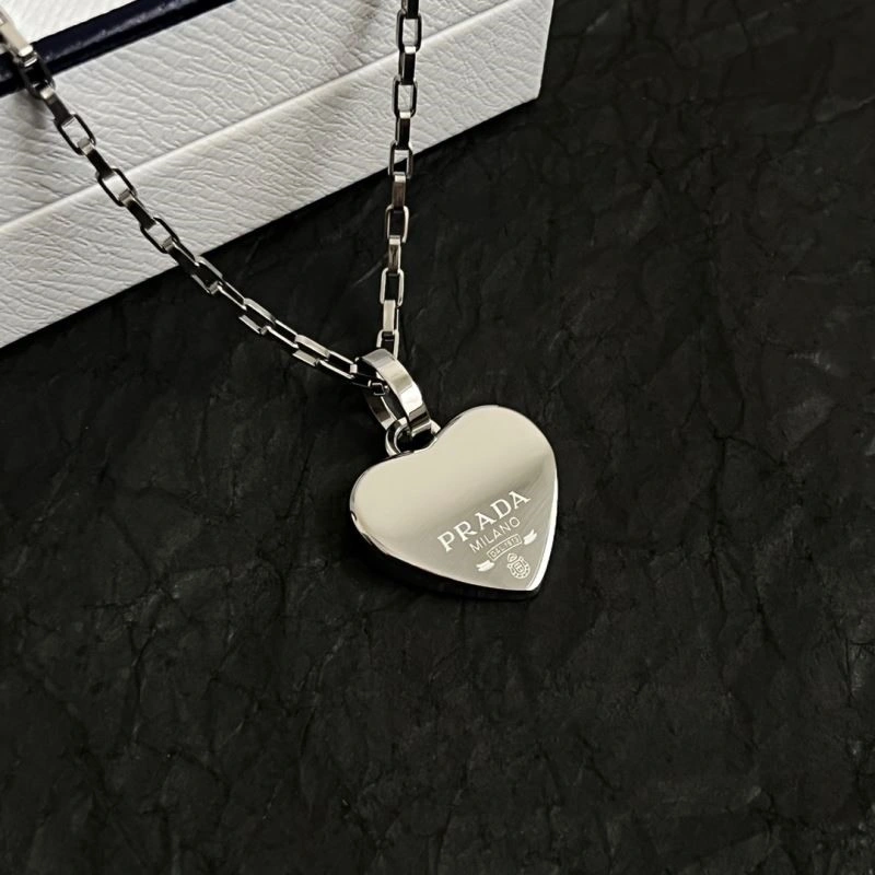 MoistureWicking Prada Necklaces 209666