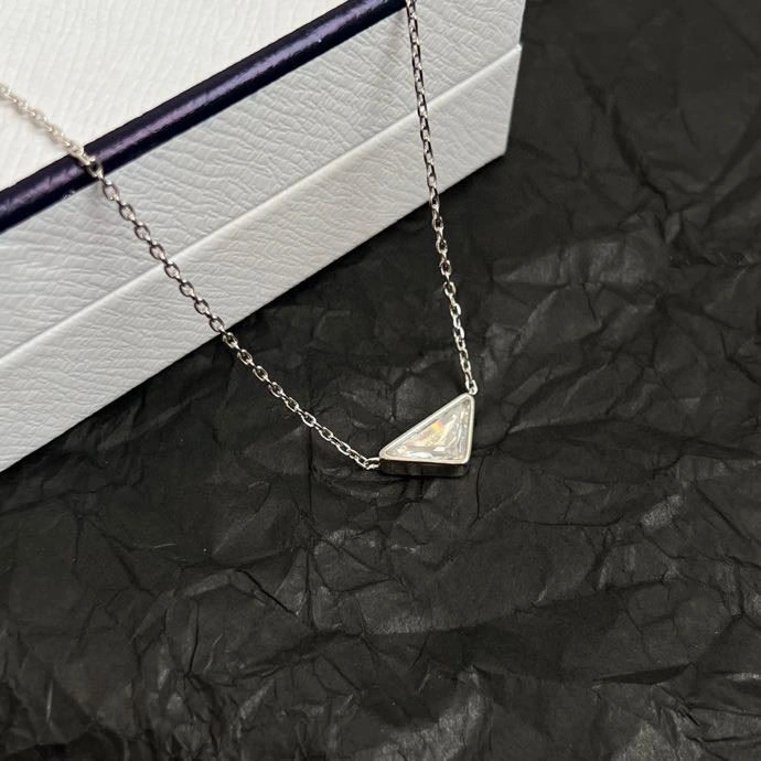 Prada Necklaces Breathable 209106