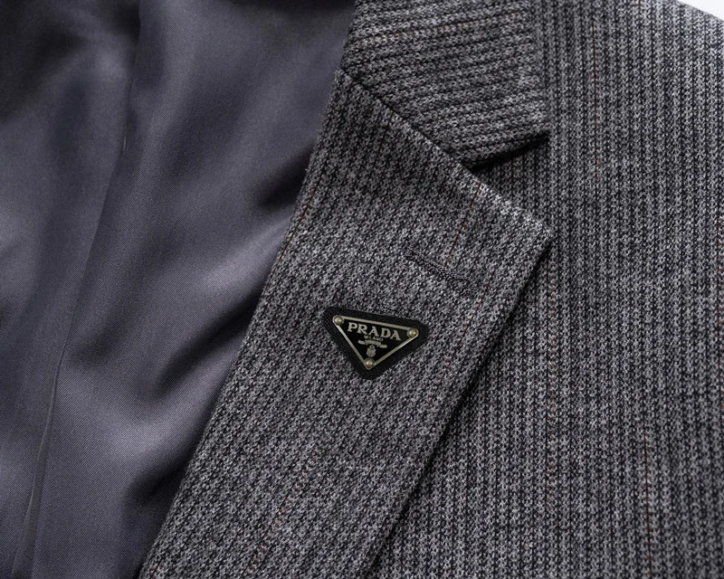 HighPerformance Prada Outwear 166747