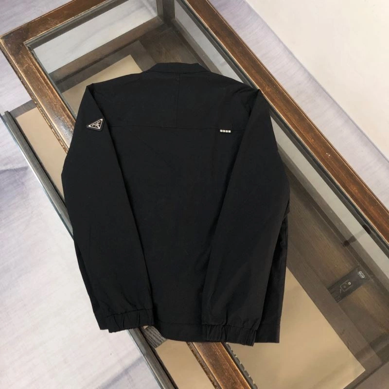 EyeCatching Prada Outwear 171713
