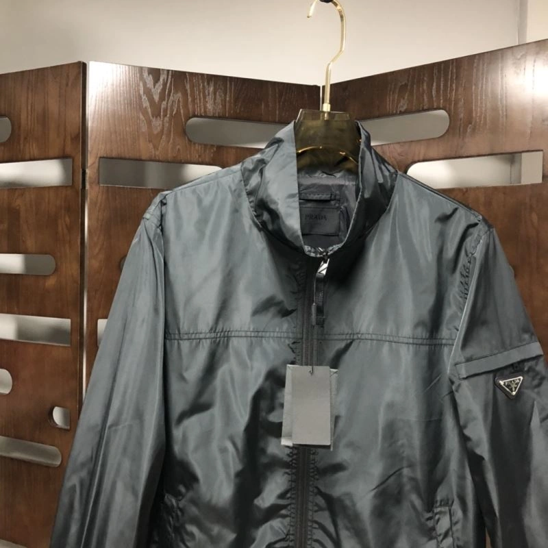 Unique Prada Outwear 171699