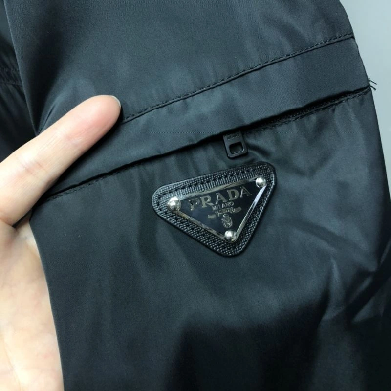 Unique Prada Outwear 171699