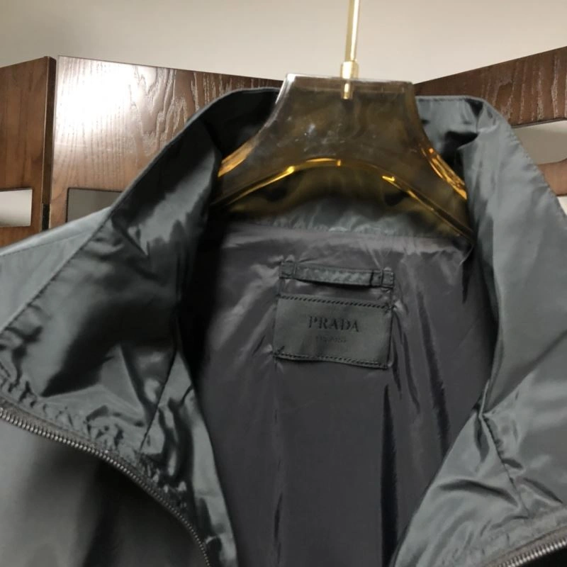 Unique Prada Outwear 171699
