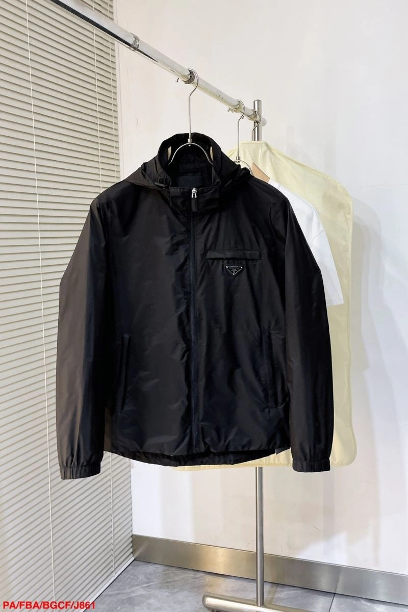Fashionable Prada Outwear 171698