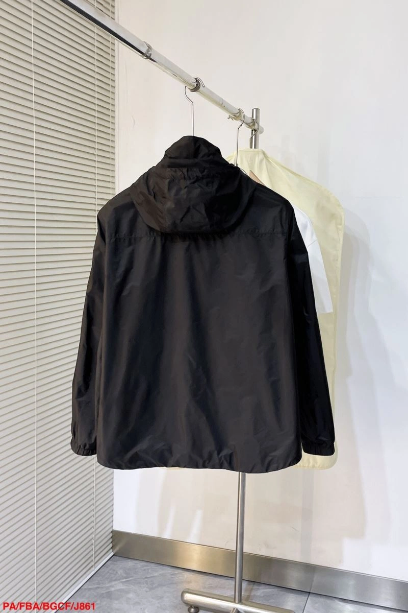 Fashionable Prada Outwear 171698