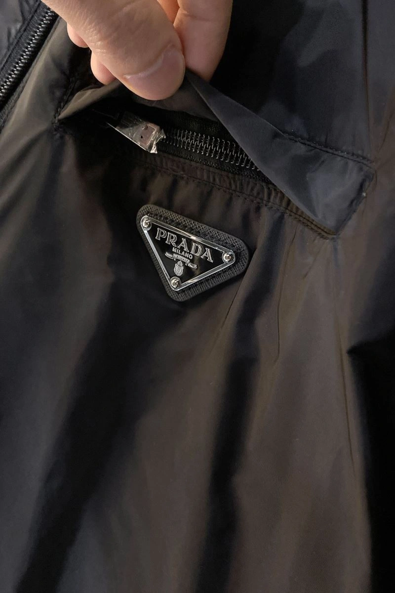 Fashionable Prada Outwear 171698
