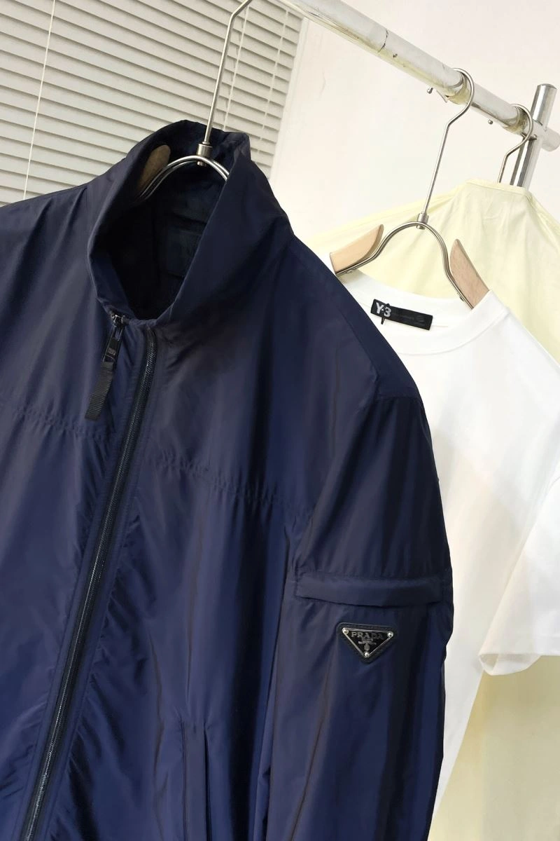 Prada Outwear Vibrant 171688