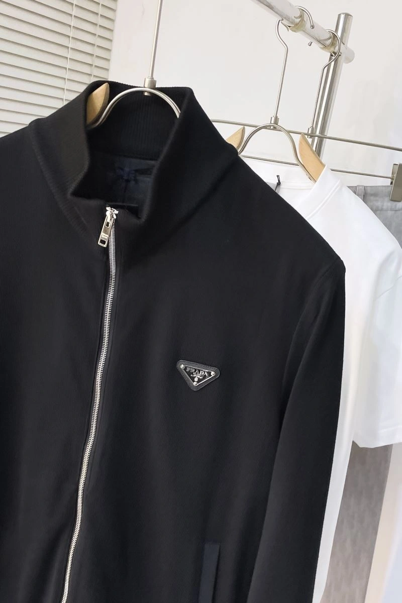 Prada Outwear GoAnywhere 171685
