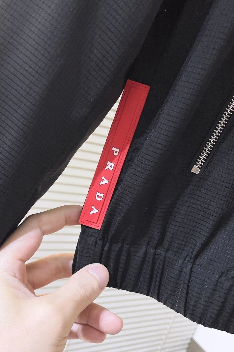 Prada Outwear Breathable 171681