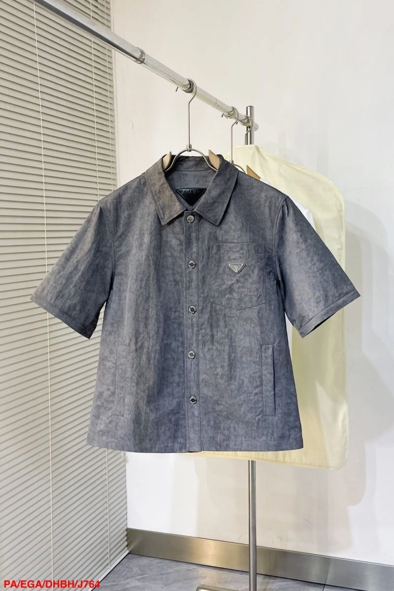 Trendy Prada Outwear 171675