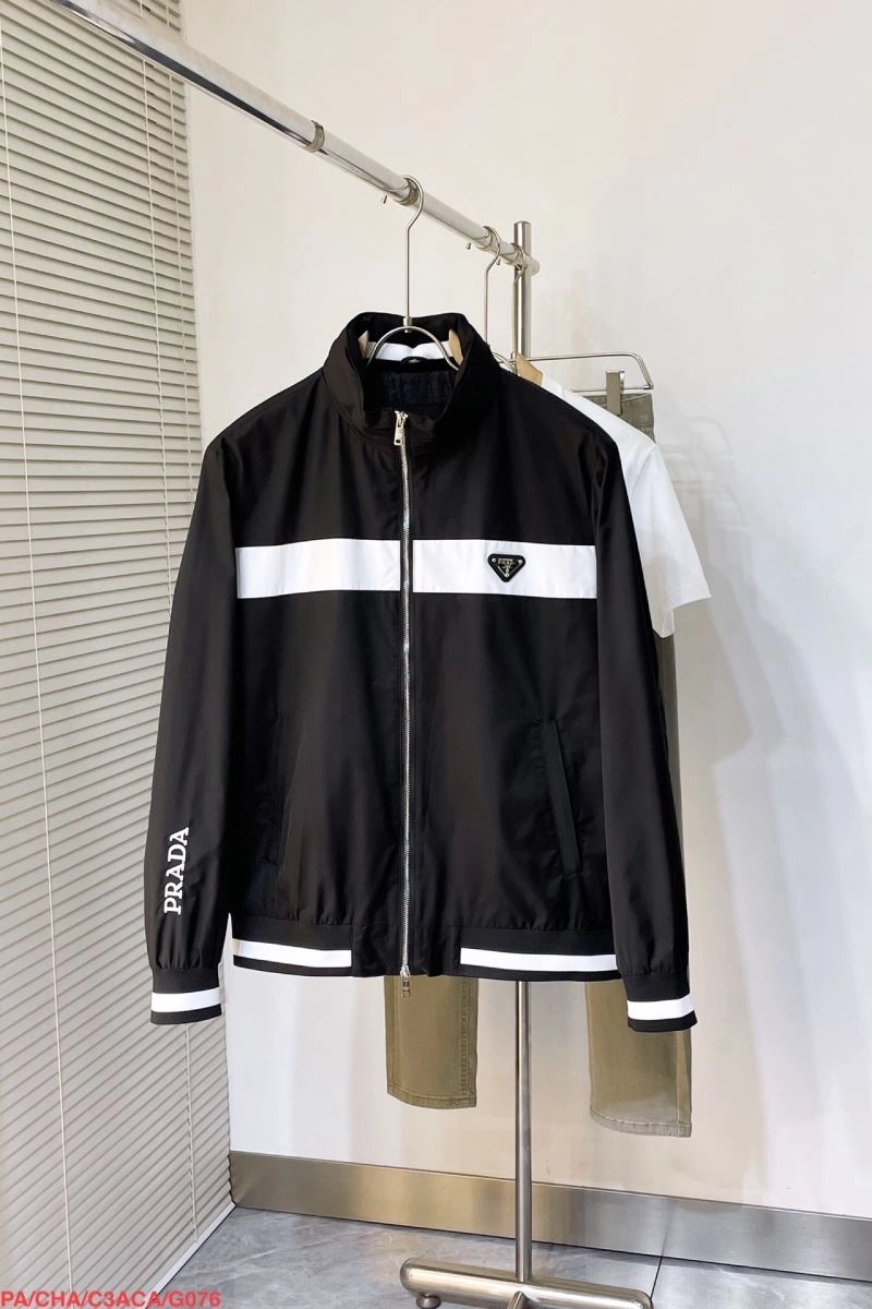 Casual Prada Outwear 171673