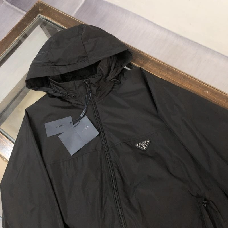 Timeless Prada Outwear 171663