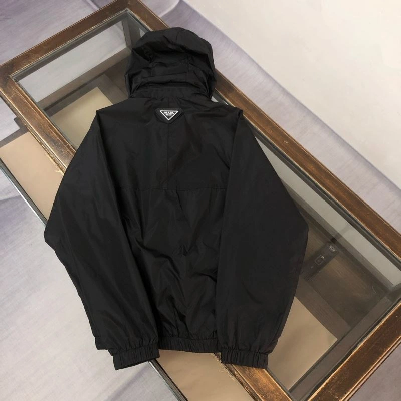 Timeless Prada Outwear 171663