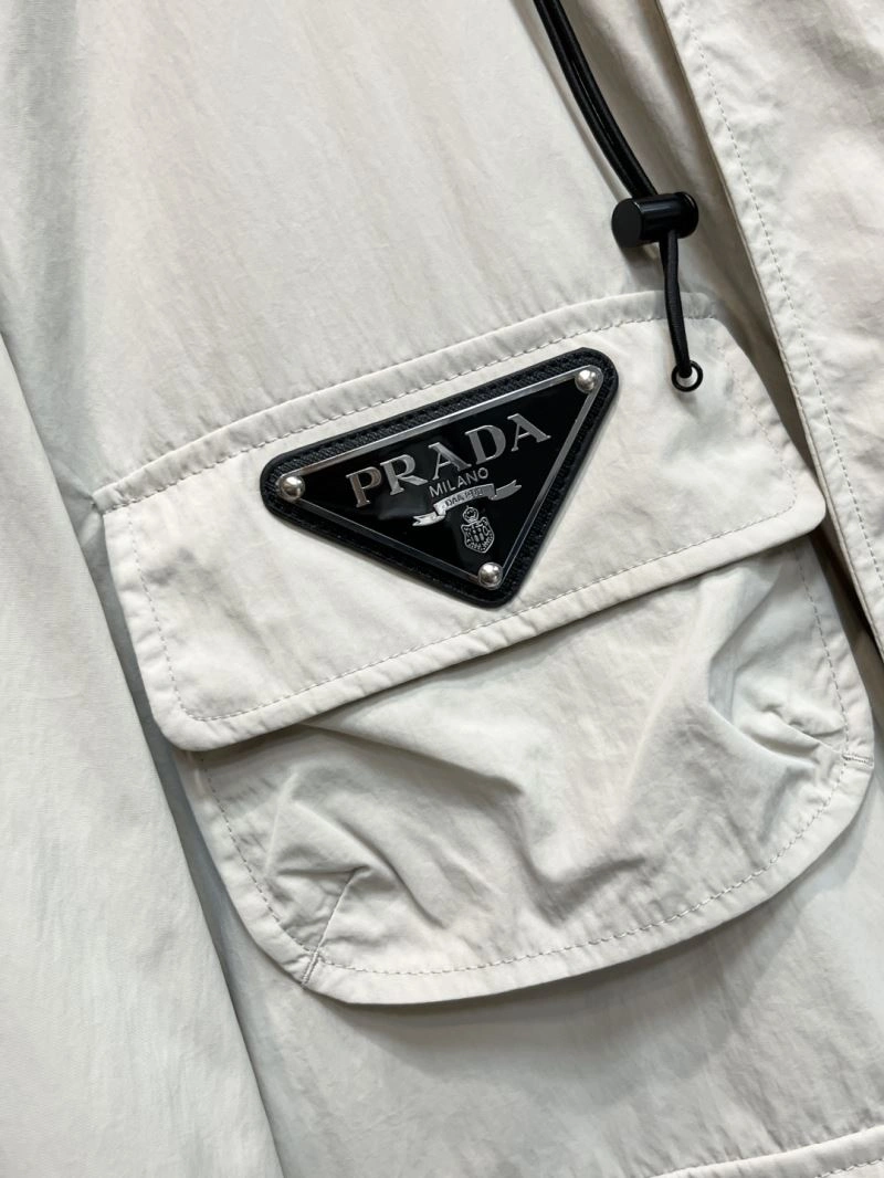 Comfortable Prada Outwear 171683