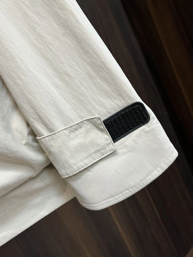 Comfortable Prada Outwear 171683