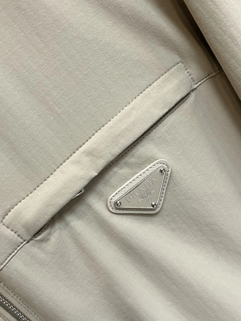 WeatherProof Prada Outwear 171640