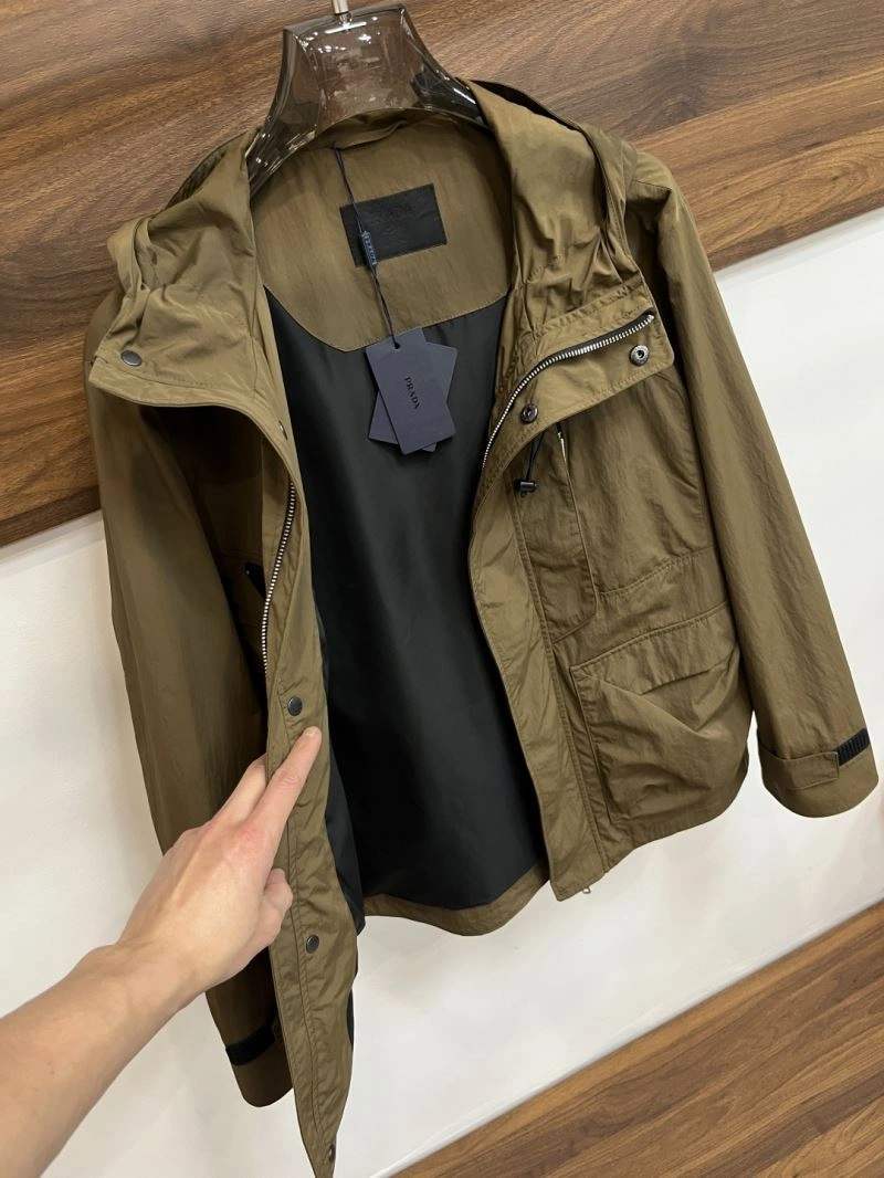 Prada Outwear Durable 171638